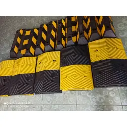 GỜ CAO SU GIẢM TỐC BÌNH THUẬN