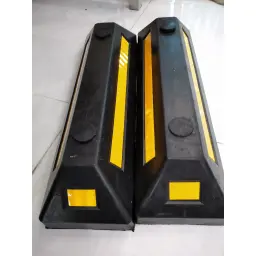 Cao su chặn xe, lùi xe an toàn