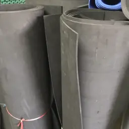 Thi công sàn cao su phòng tập
