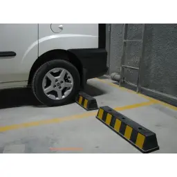 GỜ CAO SU GIẢM TỐC PHÚ YÊN