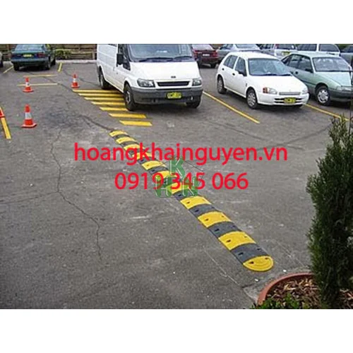GỜ CAO SU GIẢM TỐC QUẬN 3